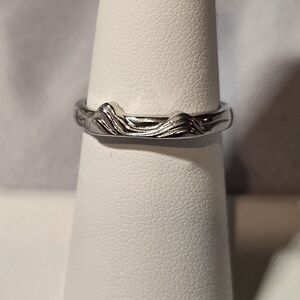 Elegant Silver Wave Ring